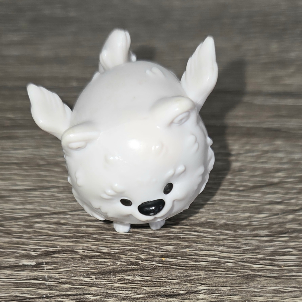 My Little Pony Figure Cloudpuff Pomeranian Dog Mini Fig 1.5" Toy Dog. - Picture 2 of 5